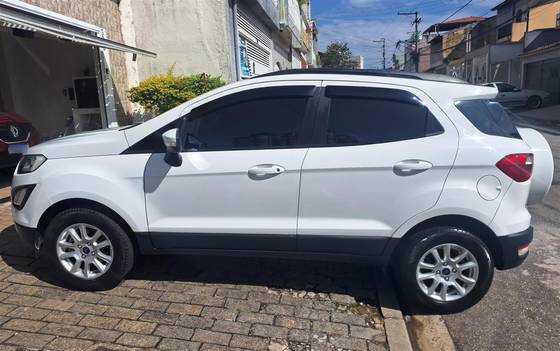 FORD ECOSPORT 1.5 TI-VCT FLEX SE AUTOMÁTICO FORD ECOSPORT 1.5 TI-VCT FLEX SE AUTOMÁTICO